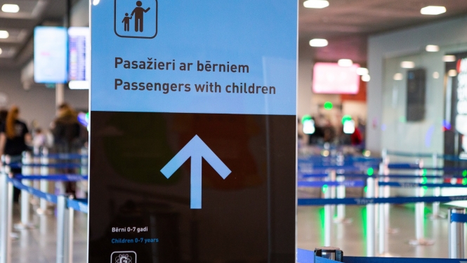 Ģimenēm ar bērniem nodrošinās ērtākas drošības pārbaudes lidostā